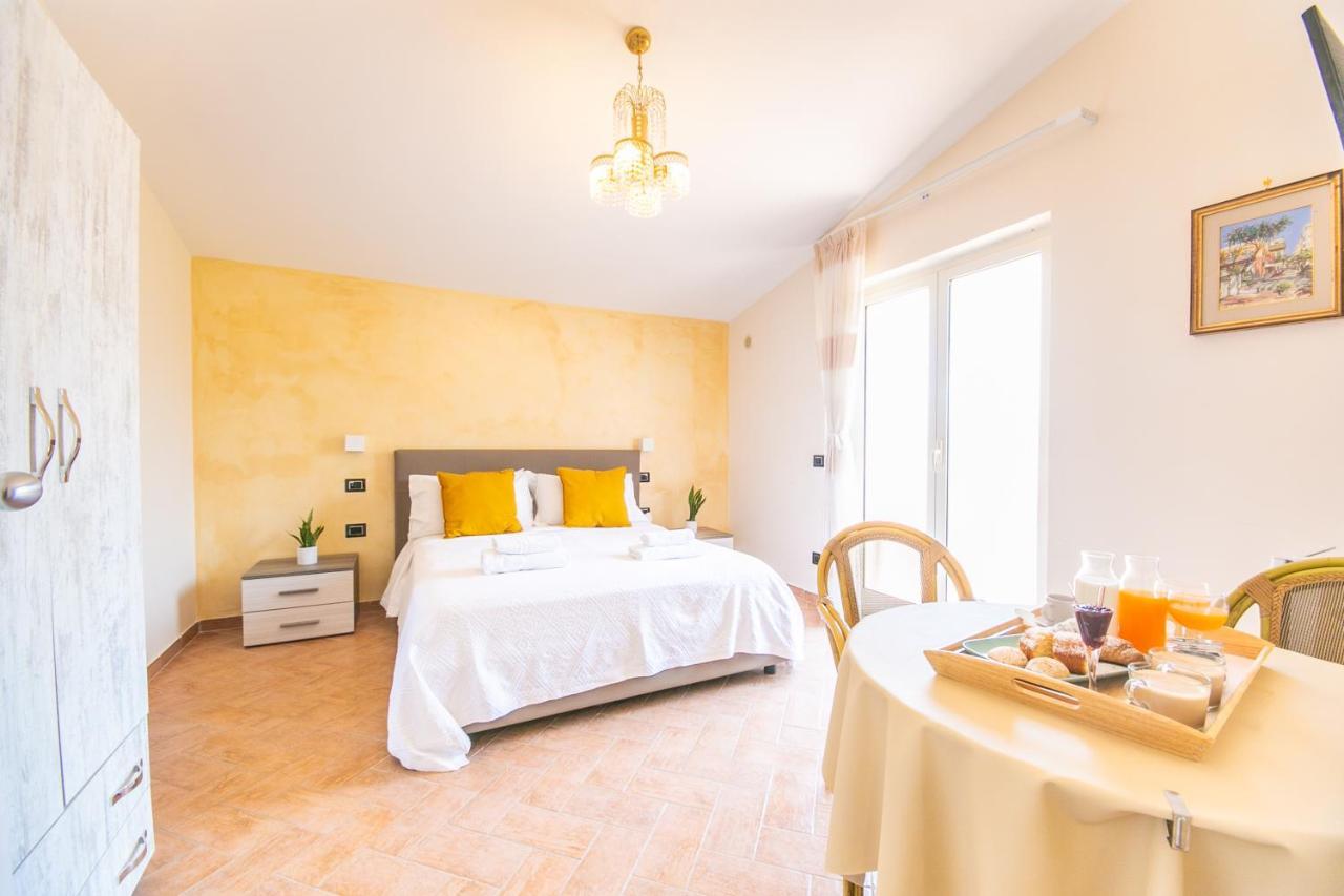 Bed and Breakfast Perla Stabia Кастелламмаре-ді-Стабія Екстер'єр фото